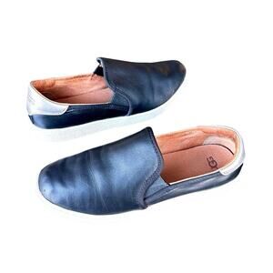 Ugg Women’s Cas Slip-On Leather Sneakers‎ Size 10 Black